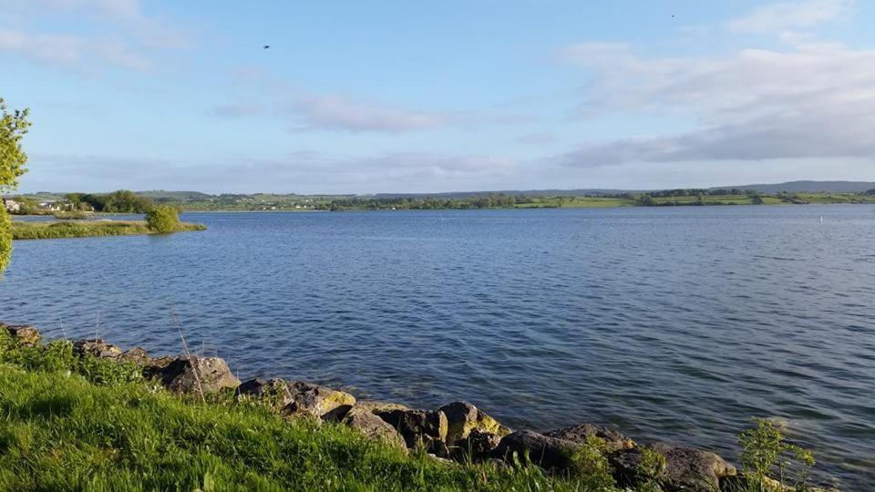 Lakeside Loughrea 호텔 외부 사진